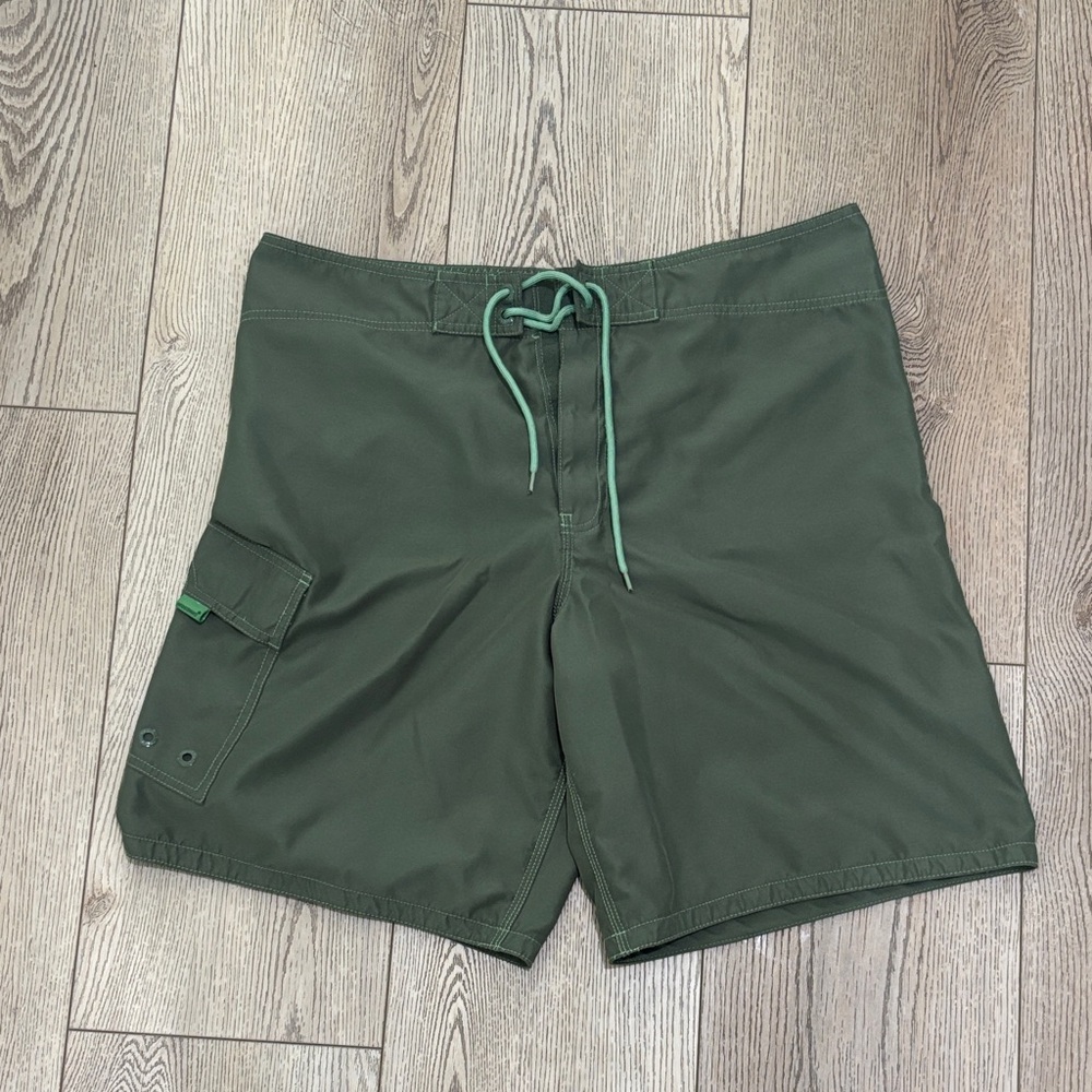 Mossimo Supply Co. Hybrid Board Shorts. 100% poly. Men 36. Excellent condition!